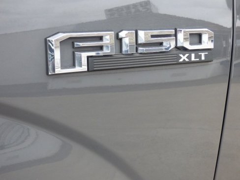 Used 2018 Ford F150 XLT w/ Equipment Group 302A Luxury image 3