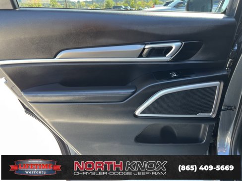 Used 2020 Kia Telluride LX image 16