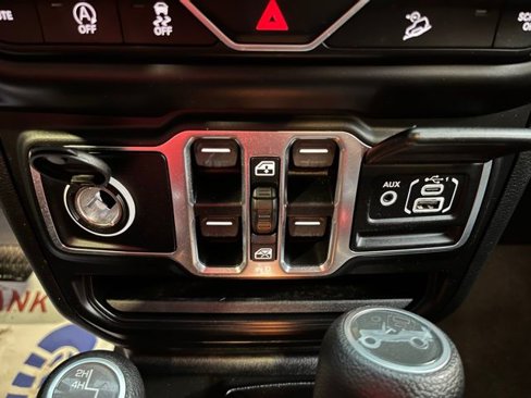 Used 2020 Jeep Wrangler Unlimited Sport S image 34