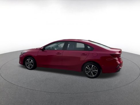 Used 2024 Kia Forte LXS image 12