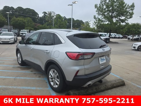 Used 2020 Ford Escape SE image 6