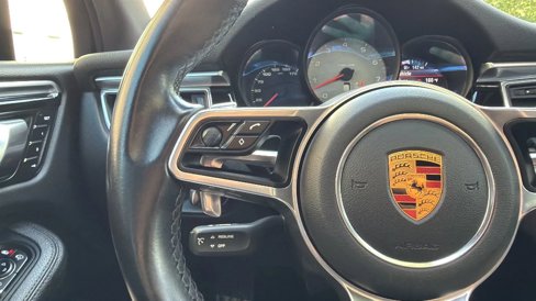 Used 2018 Porsche Macan S image 42