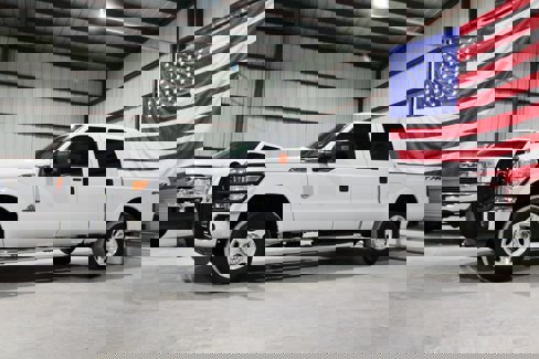 Used 2014 Ford F250 XLT w/ XLT Value Package image 4