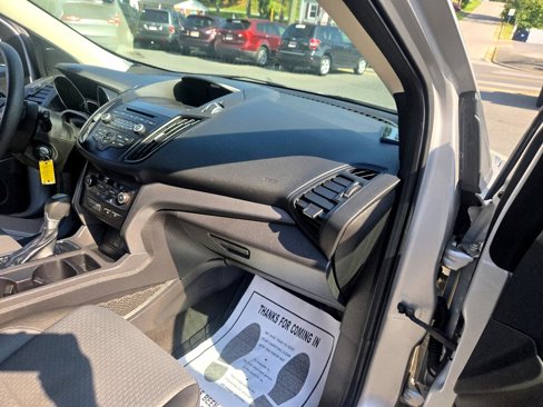 Used 2017 Ford Escape SE image 29