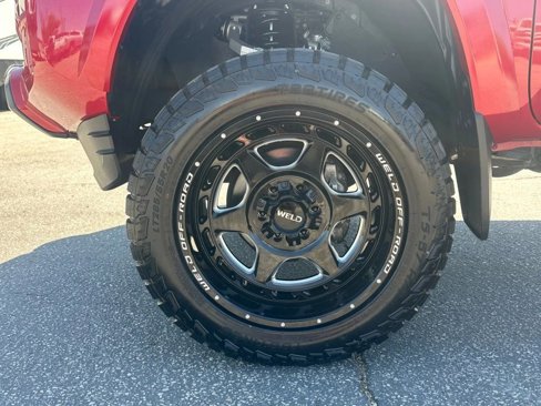 Used 2022 Toyota Tacoma SR5 image 9