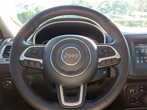 Used 2018 Jeep Compass Latitude w/ Popular Equipment Group image 20