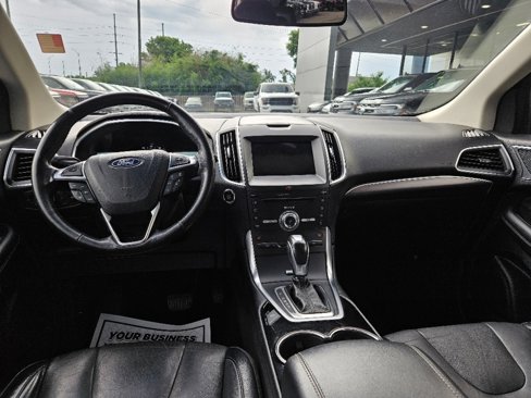 Used 2018 Ford Edge Titanium image 18