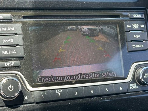 Used 2016 Nissan Versa Note SV image 19