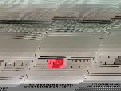 Used 2018 Volkswagen Atlas SEL image 33