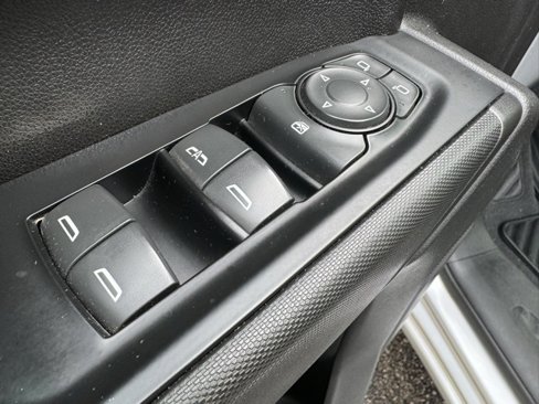 Used 2019 Chevrolet Silverado 1500 Custom image 13