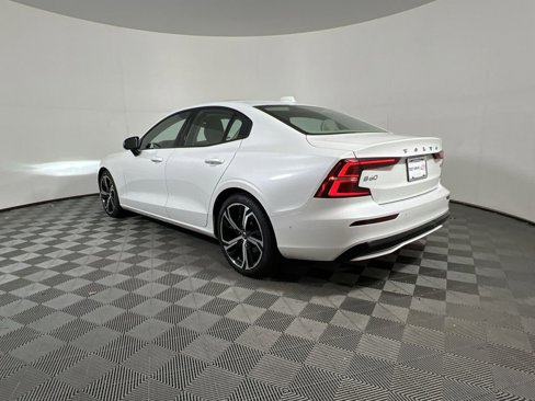 Certified 2024 Volvo S60 B5 Plus image 8