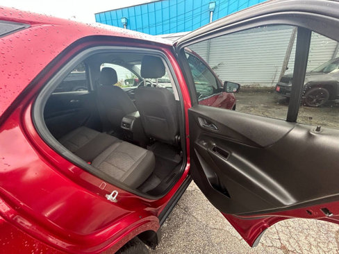 Used 2018 Chevrolet Equinox LT image 8