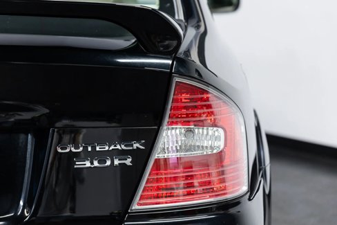 Used 2005 Subaru Outback 3.0R image 30