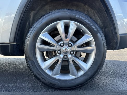 Used 2011 Jeep Grand Cherokee 70th Anniversary image 34