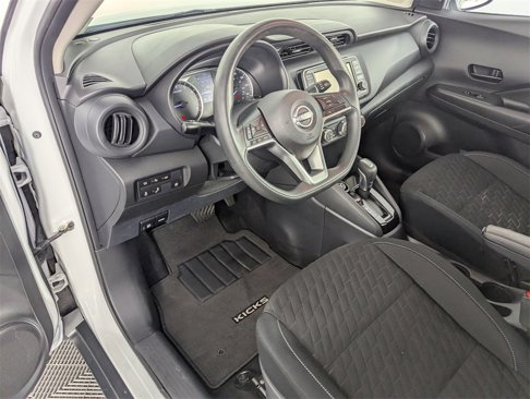 Used 2022 Nissan Kicks S image 11