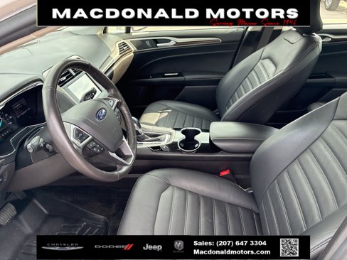 Used 2016 Ford Fusion SE w/ Equipment Group 502A image 9