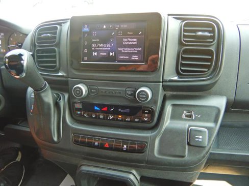 Used 2024 RAM ProMaster 2500 w/ Convenience Group image 24