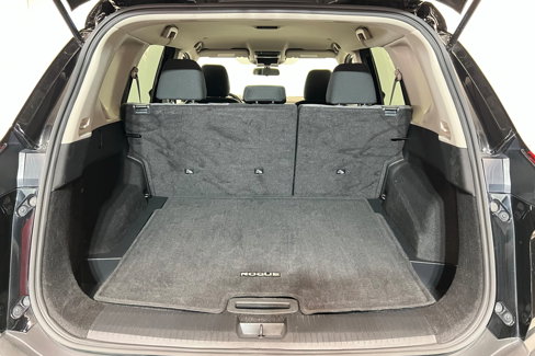 Used 2023 Nissan Rogue SV image 23