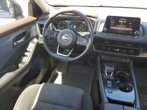 Used 2023 Nissan Rogue SV image 12