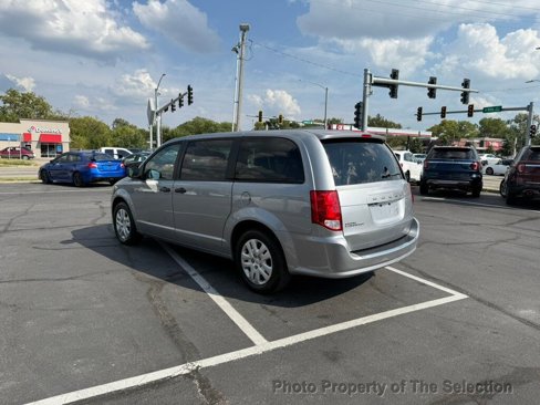 Used 2019 Dodge Grand Caravan SE image 10
