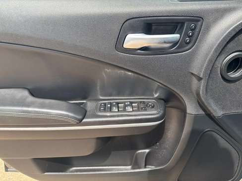 Used 2022 Dodge Charger SXT w/ Leather Interior Group image 8