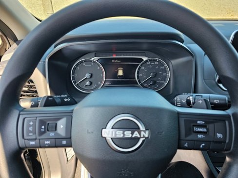 New 2025 Nissan Rogue S image 27