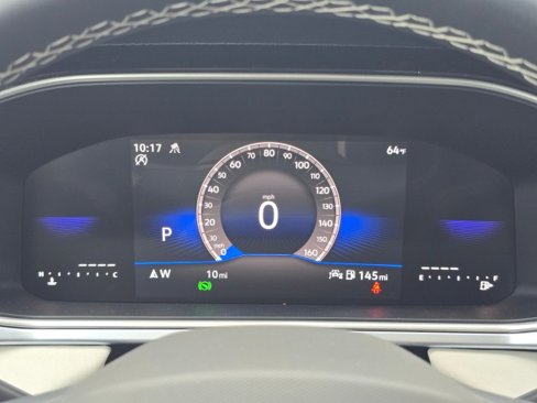 New 2025 Volkswagen Taos SE image 40