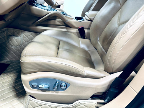 Used 2013 Porsche Cayenne image 32