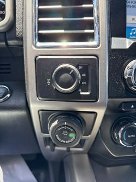 Used 2016 Ford F150 Lariat image 29