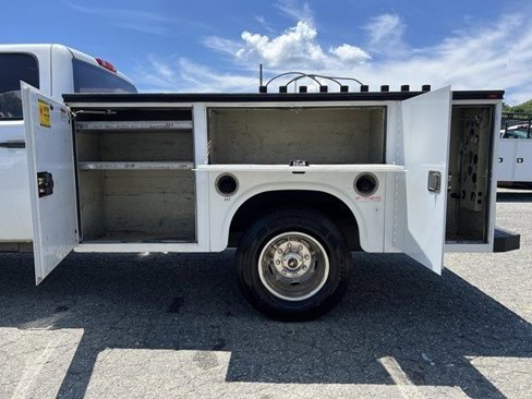 Used 2013 Chevrolet Silverado 3500 W/T image 41