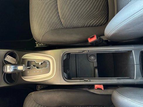 Used 2015 Dodge Journey SXT w/ Flexible Seating Group image 15