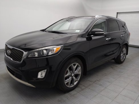 Used 2017 Kia Sorento SX image 2