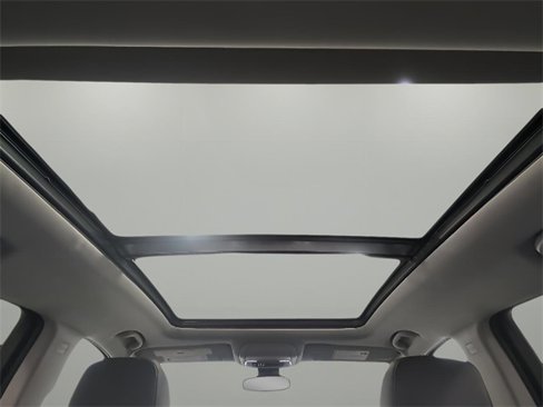 Used 2024 Chevrolet Equinox Premier image 5
