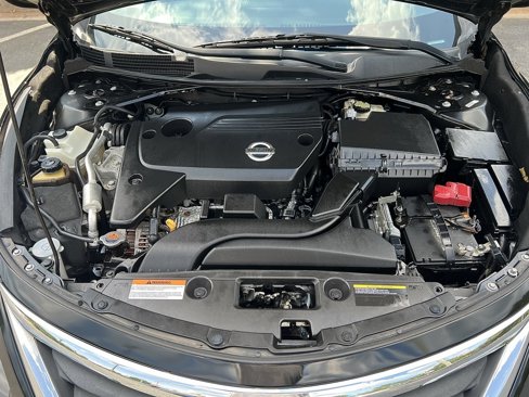 Used 2015 Nissan Altima 2.5 SL w/ Moonroof Package image 8