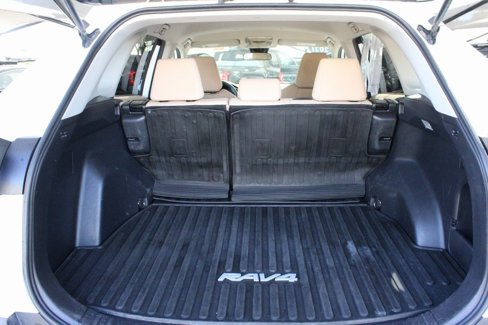 Certified 2021 Toyota RAV4 LE image 55