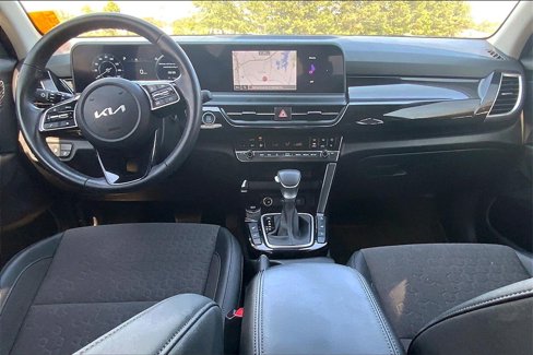 Used 2024 Kia Seltos S image 16