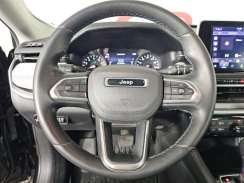 Certified 2022 Jeep Compass Latitude w/ Convenience Group image 13