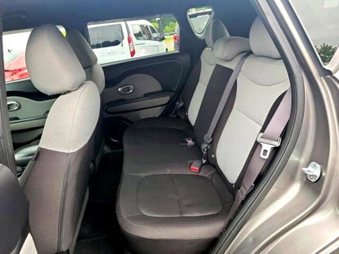 Used 2016 Kia Soul image 7