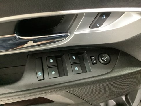 Used 2017 Chevrolet Equinox LS image 18