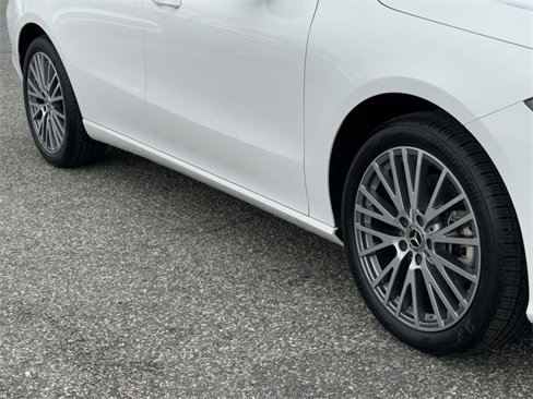 Used 2025 Mercedes-Benz CLA 250 4MATIC image 12