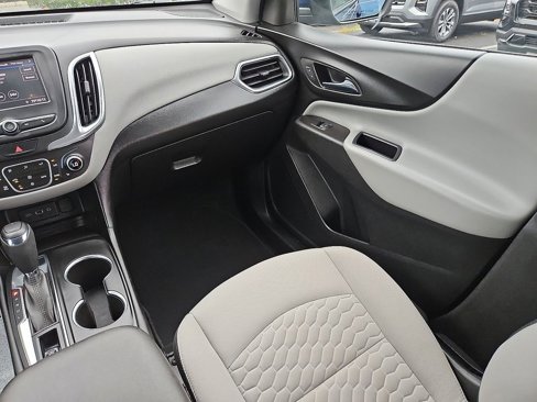 Used 2020 Chevrolet Equinox LT image 18