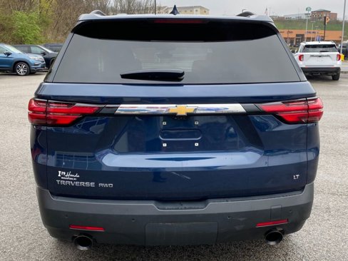 Used 2022 Chevrolet Traverse LT w/ LT Premium Package image 6