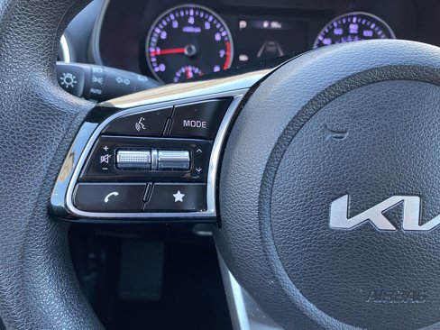 Used 2023 Kia Forte LX image 16