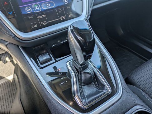 Used 2022 Subaru Outback Premium image 19