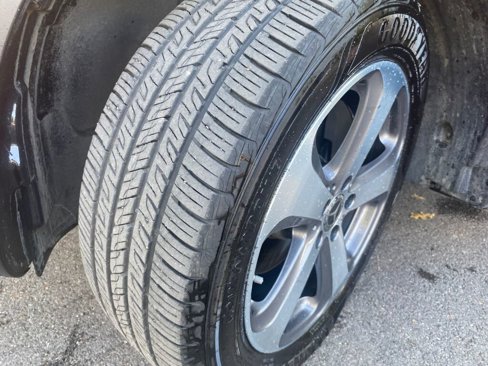 Used 2018 Mercedes-Benz GLC 300 4MATIC image 25
