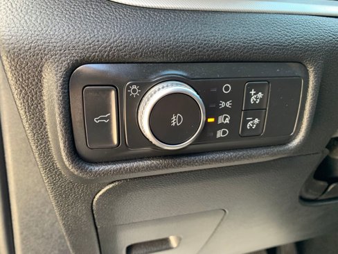 Used 2020 Ford Explorer XLT w/ Equipment Group 202A image 18