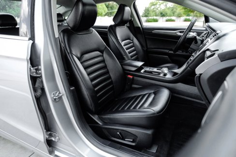Used 2020 Ford Fusion SEL image 39