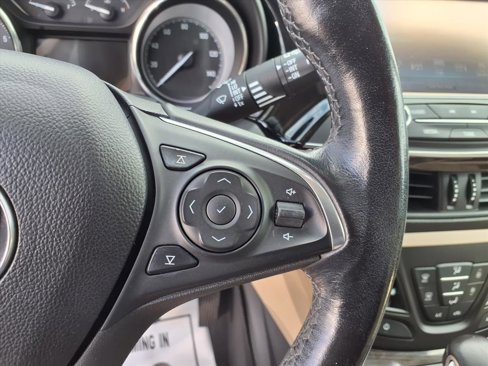 Used 2020 Buick Envision Essence image 27