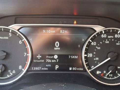 Used 2022 Nissan Rogue SV w/ SV Premium Package image 21