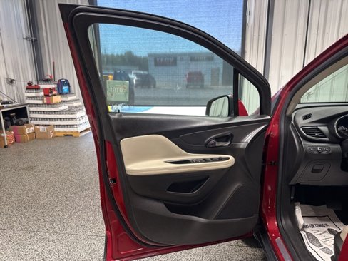 Used 2019 Buick Encore Essence image 7